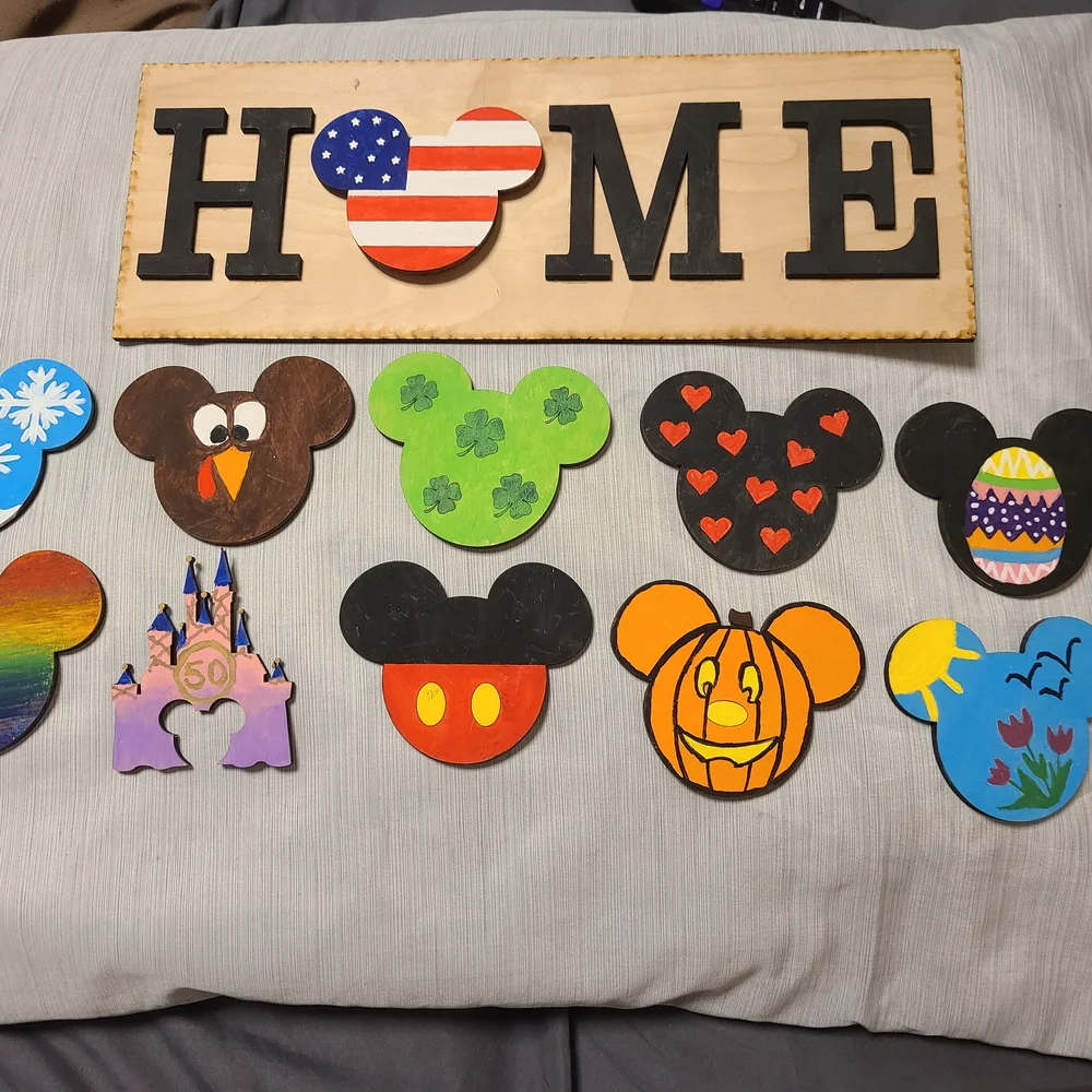Disney Home Accents Decor with Mickey Mouse Theme - Picture 10 of 11